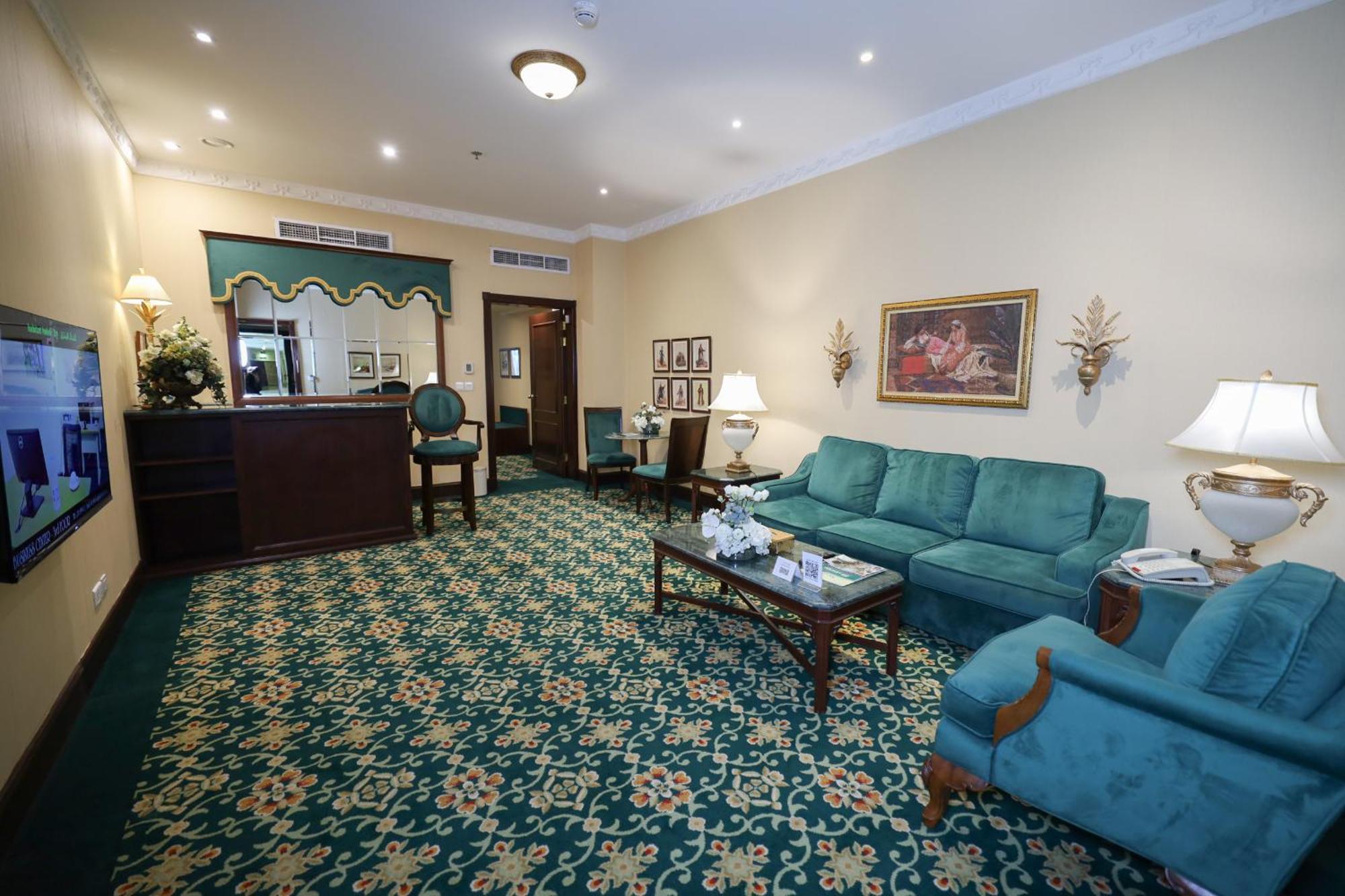 Habitat All Suites, Al Khobar Eksteriør billede A suite at the hotel