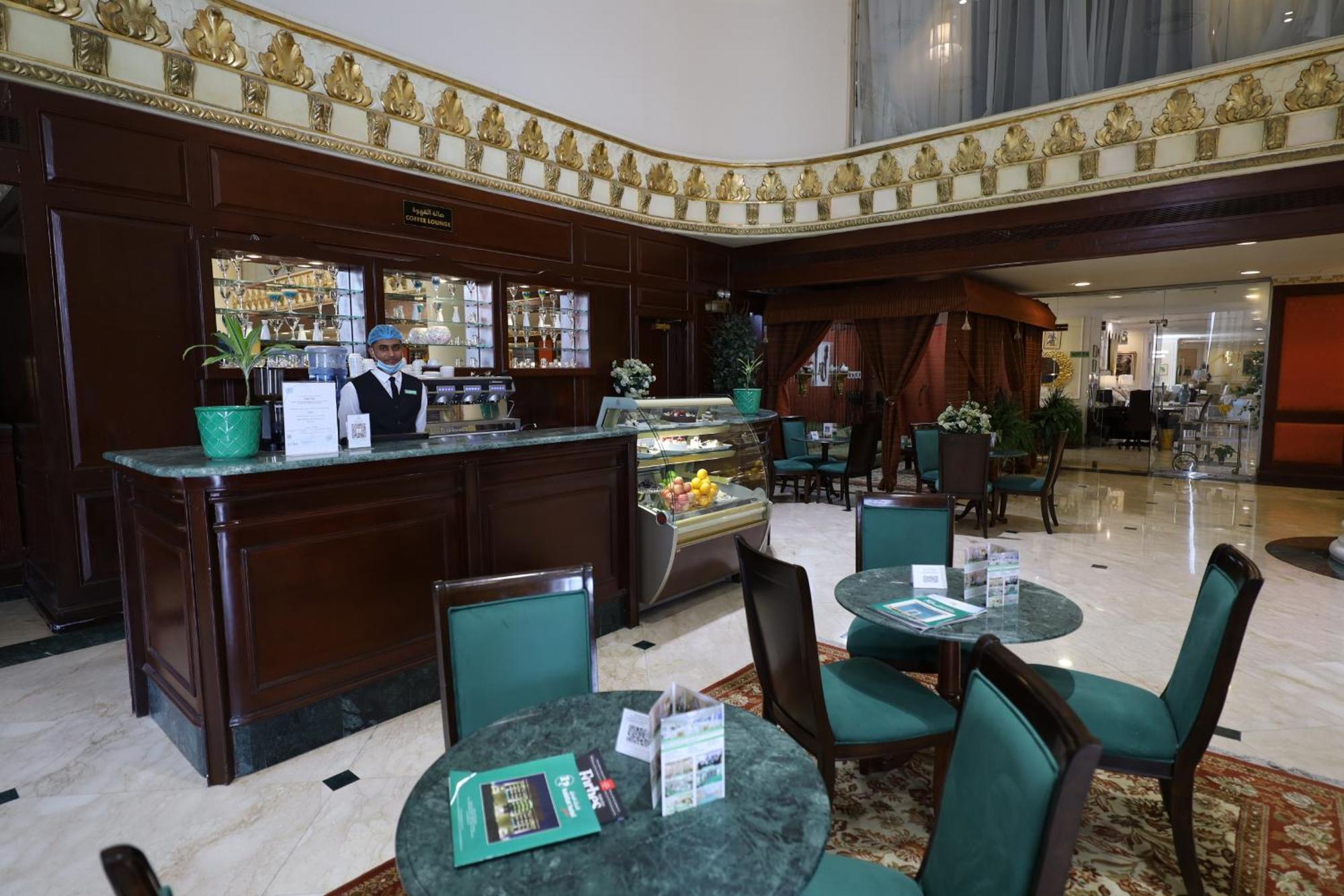 Habitat All Suites, Al Khobar Eksteriør billede Lobby