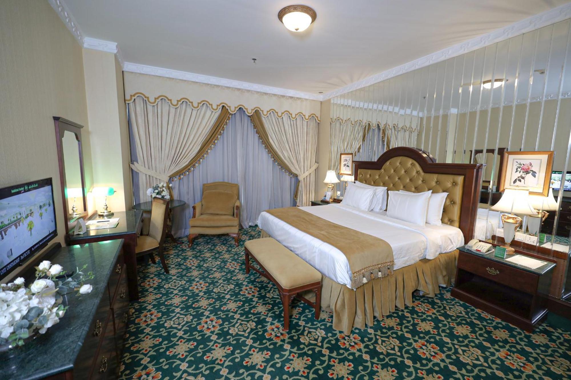 Habitat All Suites, Al Khobar Eksteriør billede A bedroom at the hotel